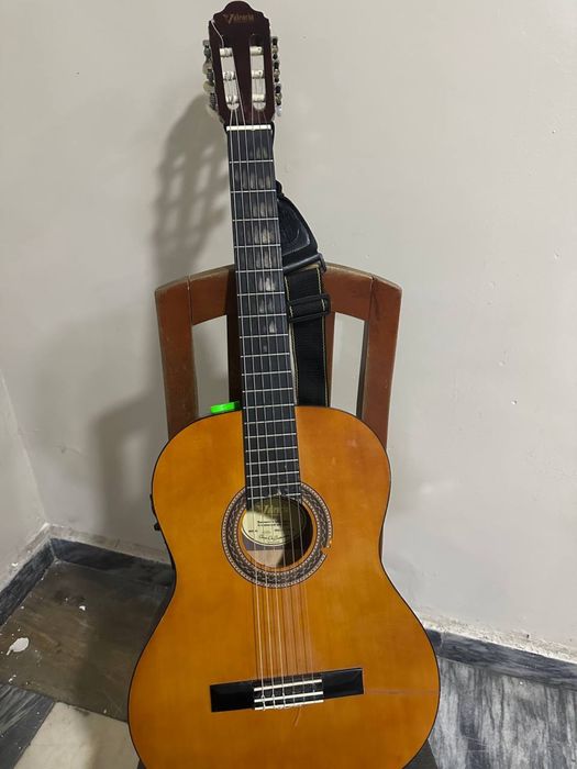 Klassika gitara Valencia