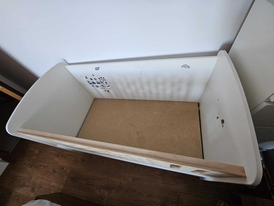 Детско / бебешко легло с две чекмеджета