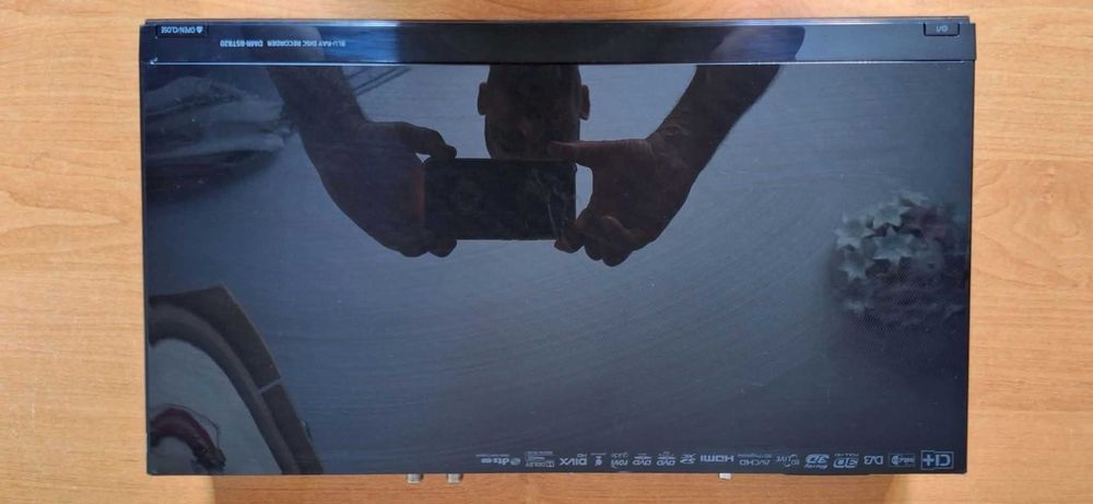 Blu-Ray Panasonic DMR-BST 820 Cu Telecomanda