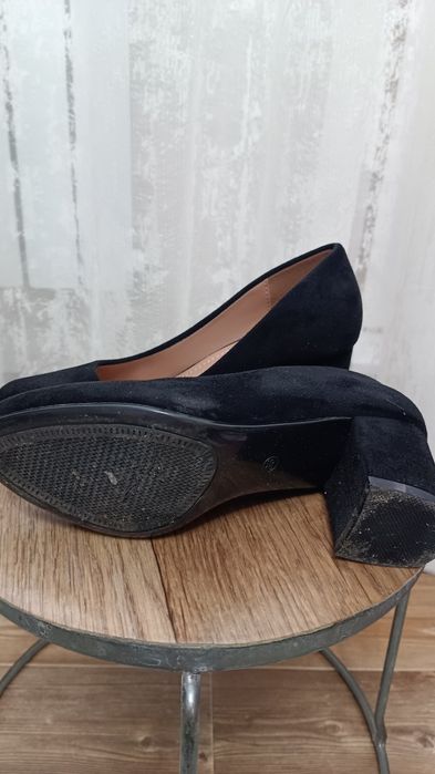 Замшевые туфли -лодочки