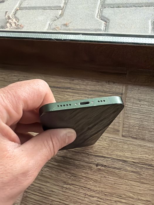 Iphone 13  128 GB зелен