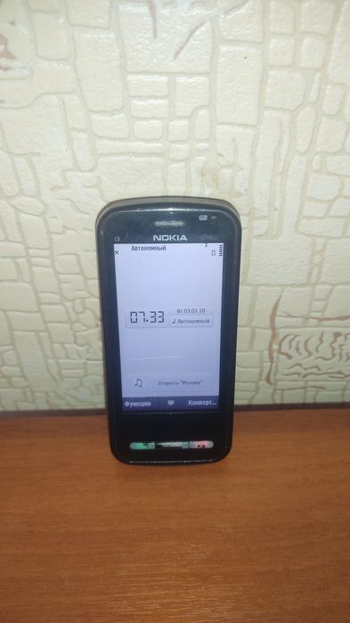 NOKIA C6,"Слайдер"