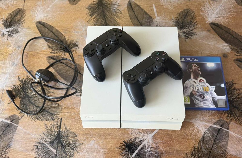 Плейстейшан 4,(PS4)