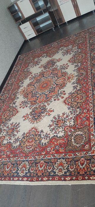 Продам ковёр шерстяной