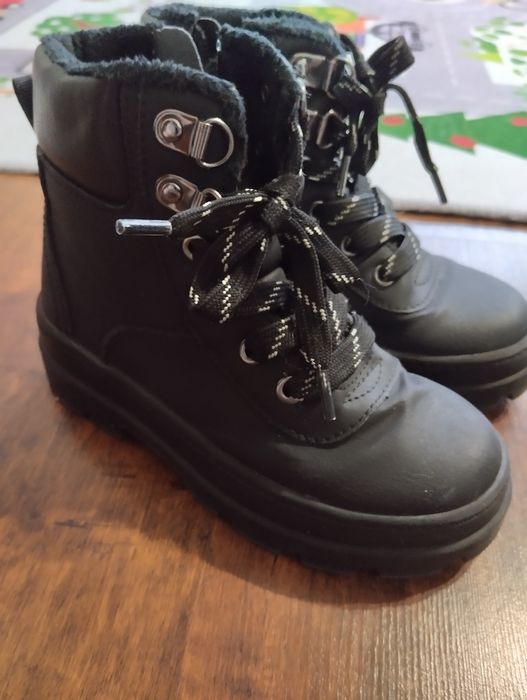 Боти и ботуши за момче