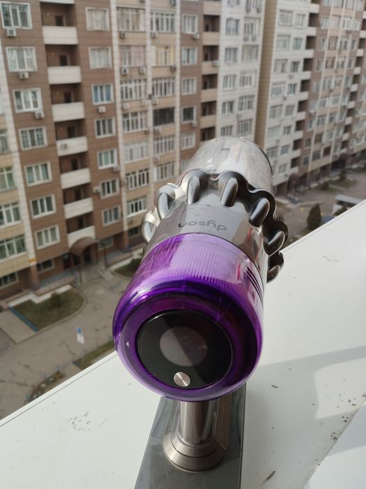 Пылесос Dyson вертикальный