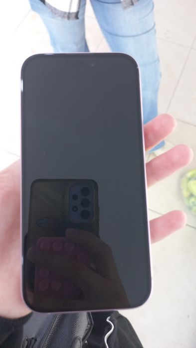 IPhone 15 без коробки
