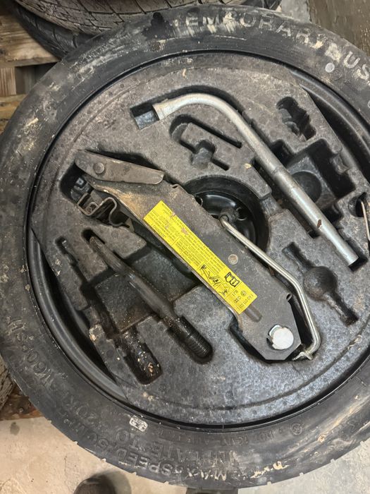 Патерица резервна гума Голф 5 6 7 а3 16” 5х112