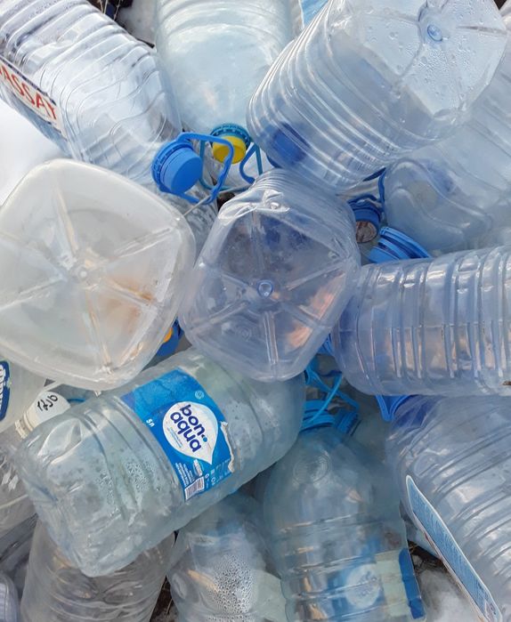 Баклажки 5-6л б/у