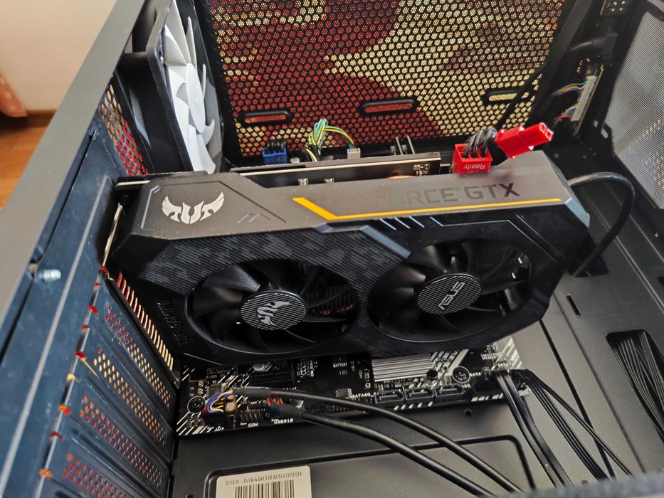 Pc gaming/birou ASUS