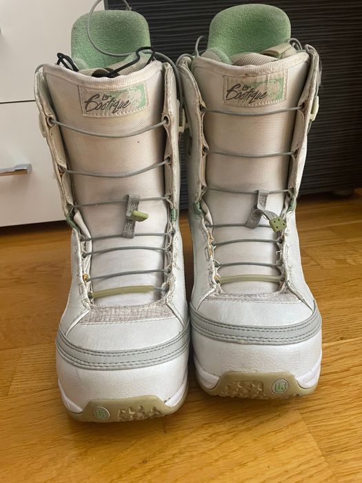 Продам ботинки для сноуборда burton  размер 38 us 7