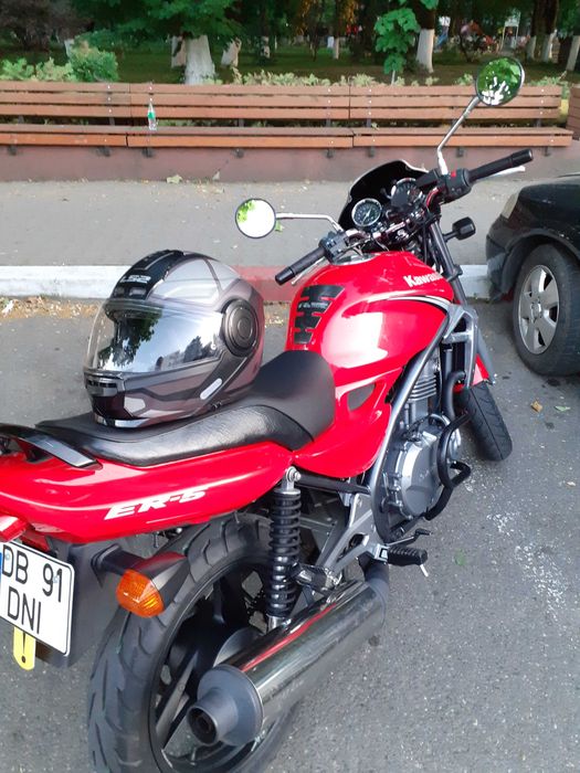 Vând  kawasaki er 5 din 2004 23000 km