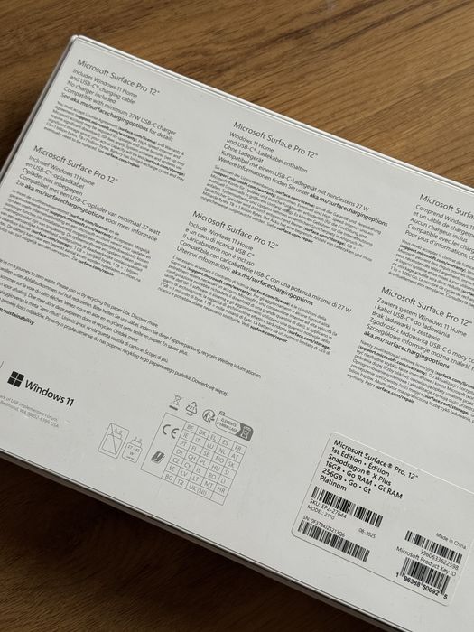 Microsoft PC 2-in-1 Surface Pro 12 Snapdragon 16GB 256GB Platinum