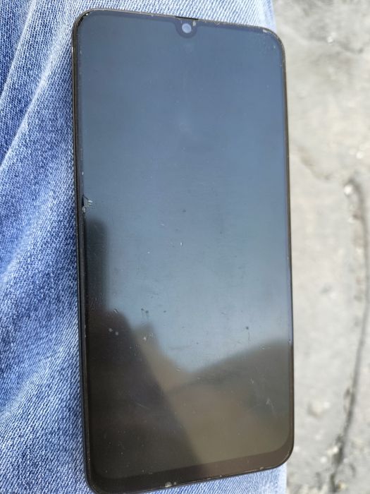Samsung A50 продам