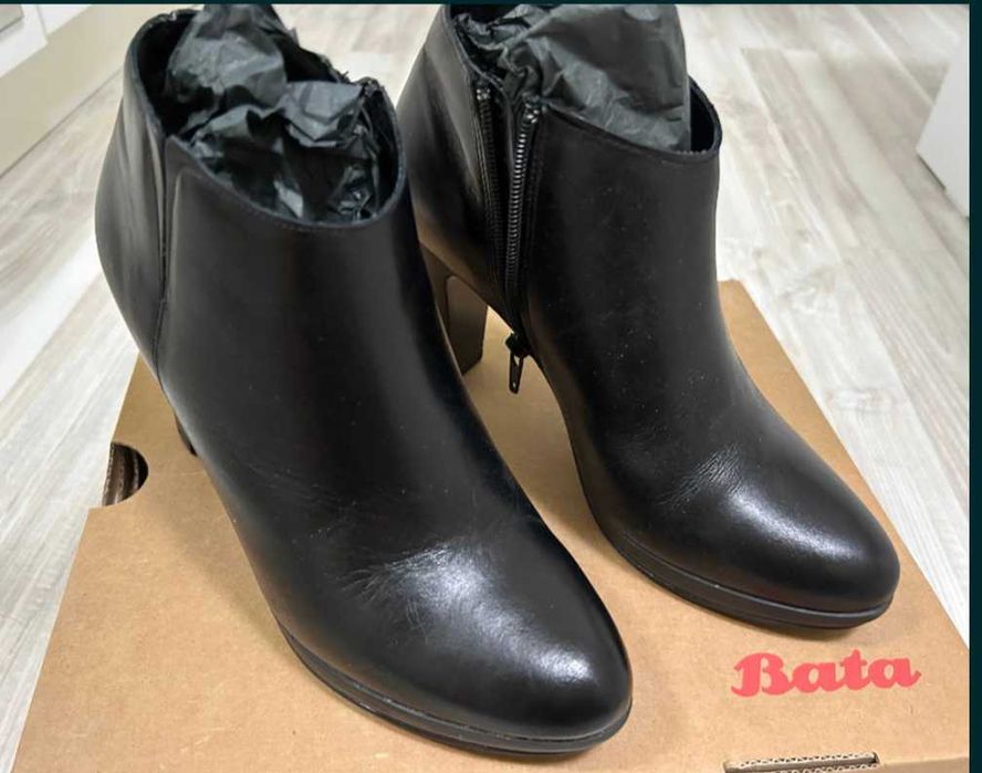 Боти 37 номер Bata