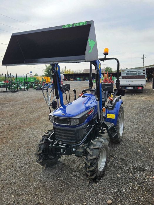 Incarcator mic cu cupa pentru tractoare pana in 40 cp