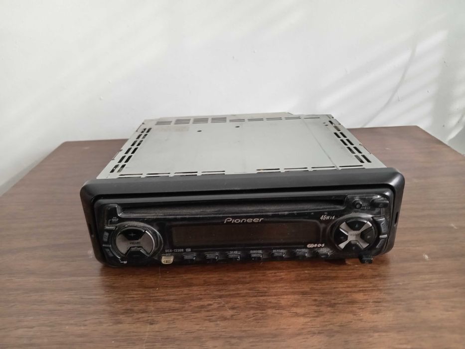 Продавам два CD плеара