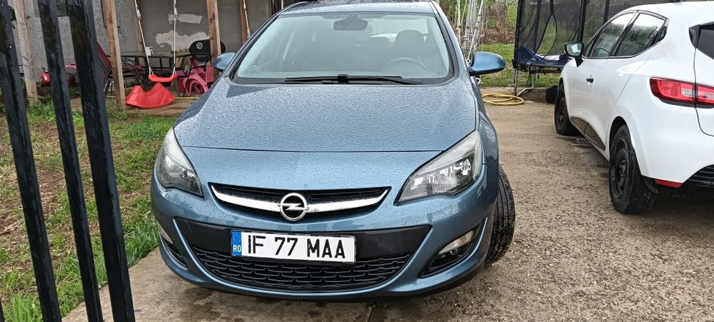 Opel Astra J 1.7 CDTI 110cp