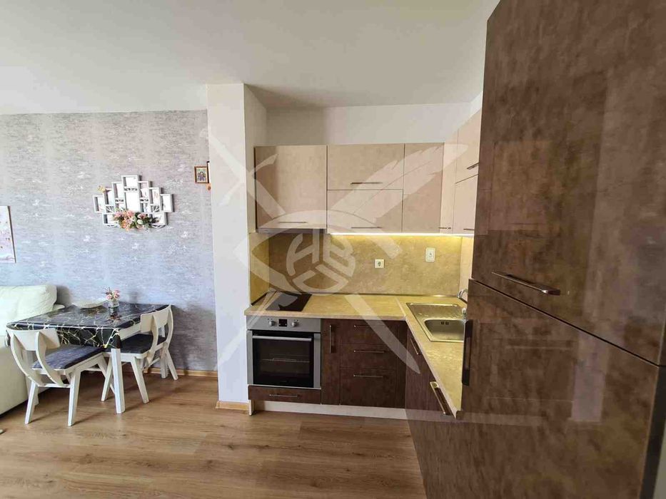 Продава се Двустаен апартамент в Бургас, Център - 64 кв.м за 1762 €/кв.м - Снимка #1