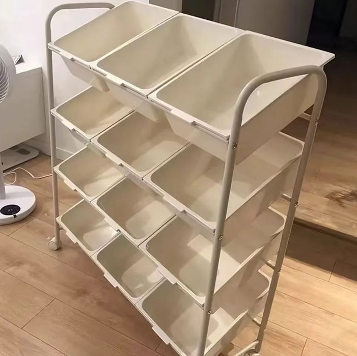 Продам полку в детскую