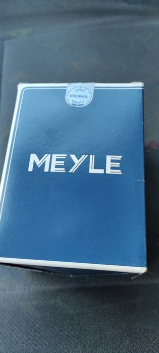 Горивен филтър Мерцедес  w204