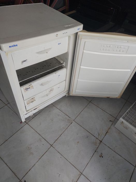Frigider Artic funcțional perfect