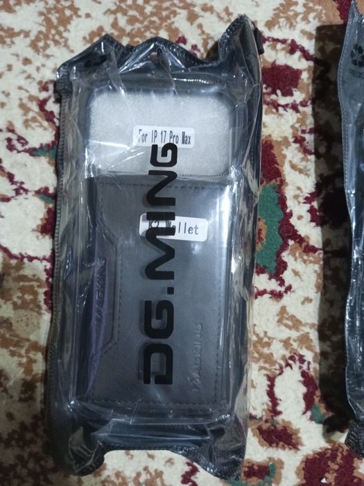 IPhone 17 Pro Max чехол