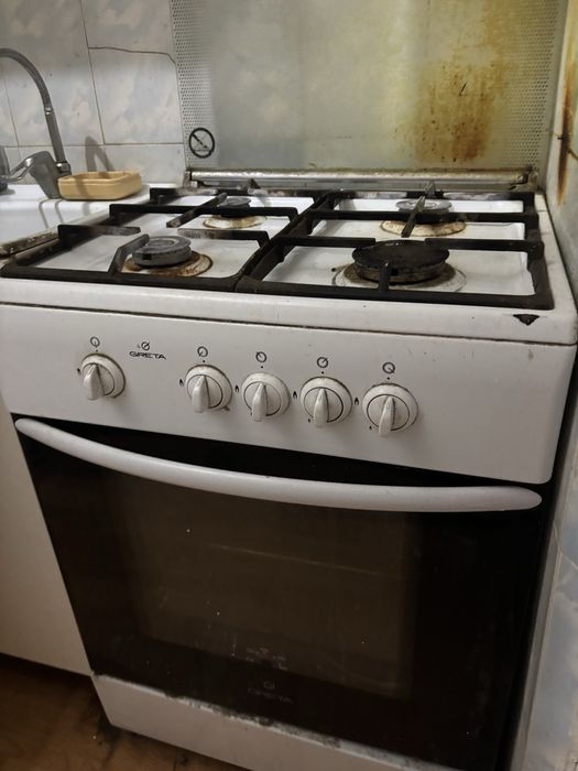 Продам водонагреватель , дверь, газ