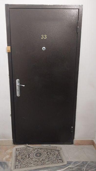 Продаётся железная дверь