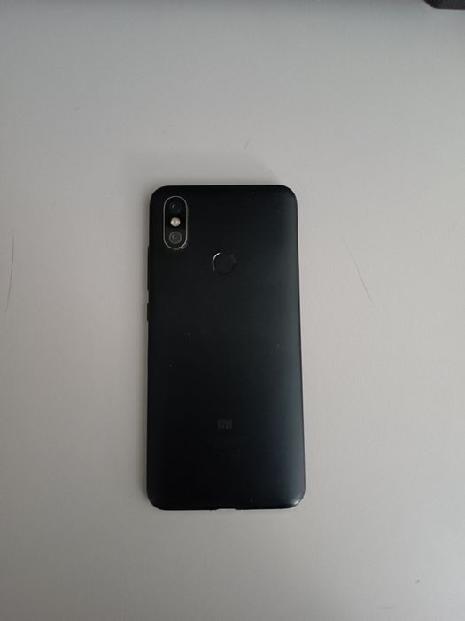 Смартфон Xiaomi mi a2