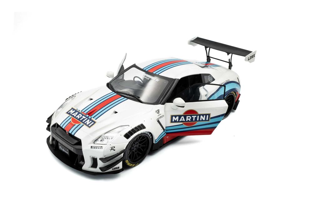 Macheta Nissan GT-R (R35) cu Liberty Walk Body Kit 2.0 1:18 Solido