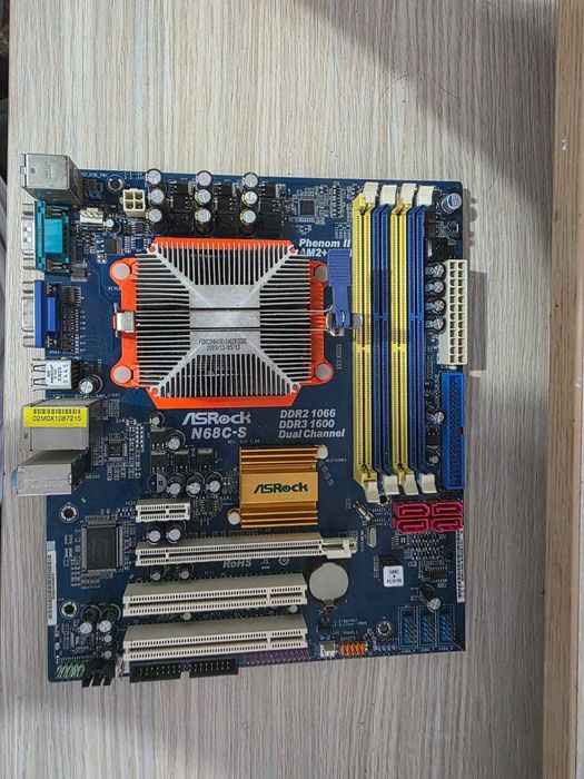 Placă de bază ASRock N68C-S – Socket AM3 / DDR2/DDR3, micro‑ATX,