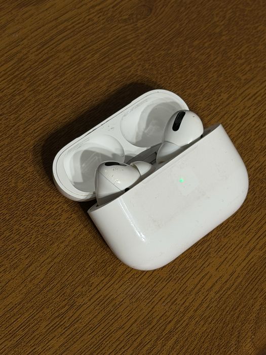 Продам наушники Airpods pro 2