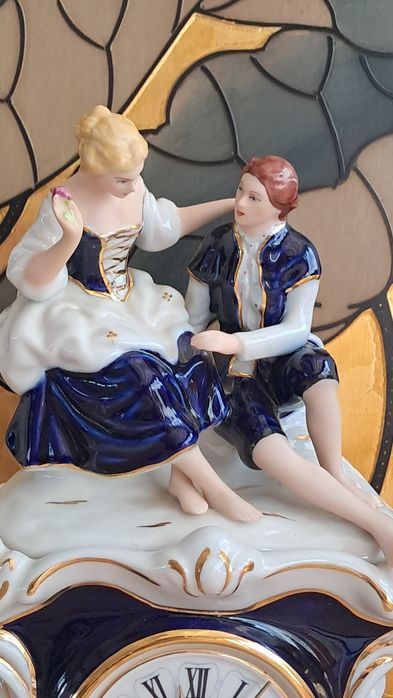 Порцеланов часовник Royal Dux Bohemia