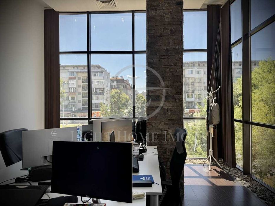 Продава се Офис в Пловдив, Център - 120 кв.м за 2125 €/кв.м - Снимка #3
