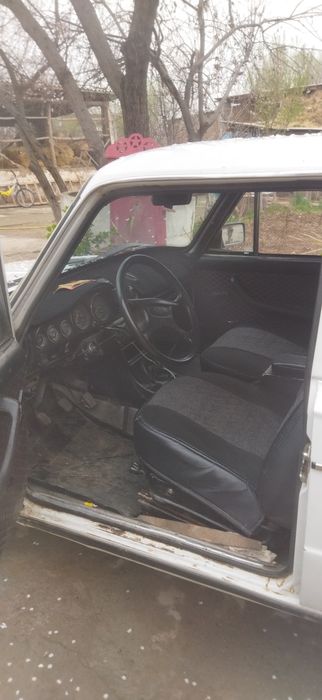 Жугли присип билан сотилади