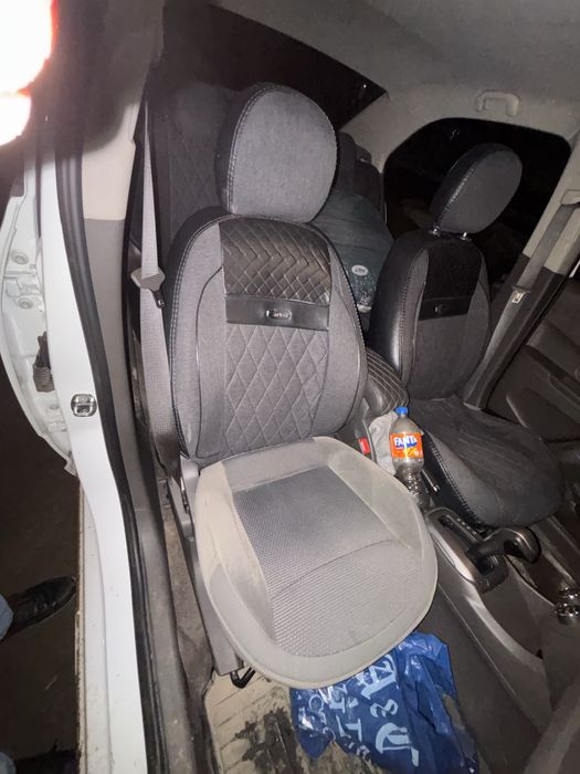 Продам авто чехлы