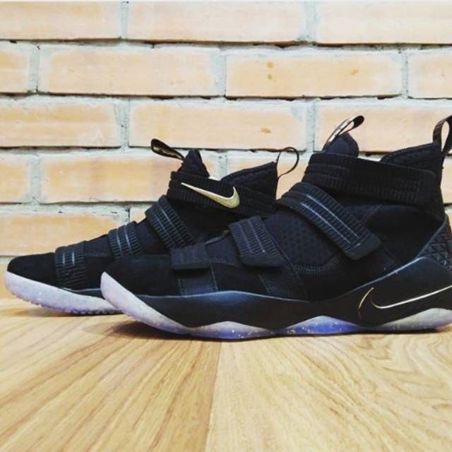 Nike LeBron 11 "Final"