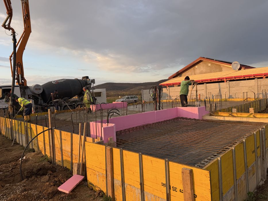 Vând casă la cheie cu toate utilitațile racordate