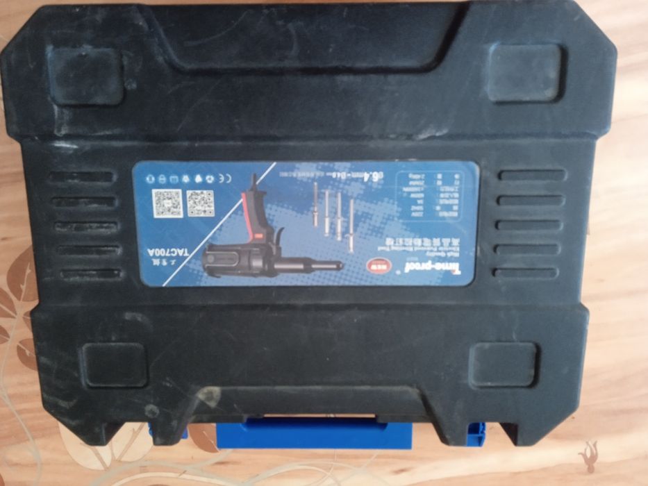 Продам заклёпачник