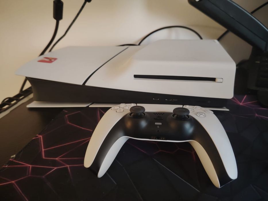 Продам, playstation 5 slim с дисководом