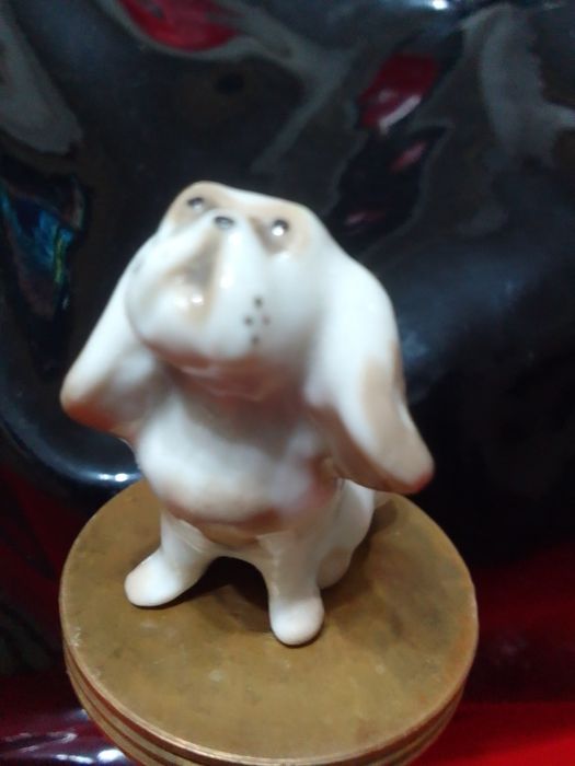 Старинные статуэтки