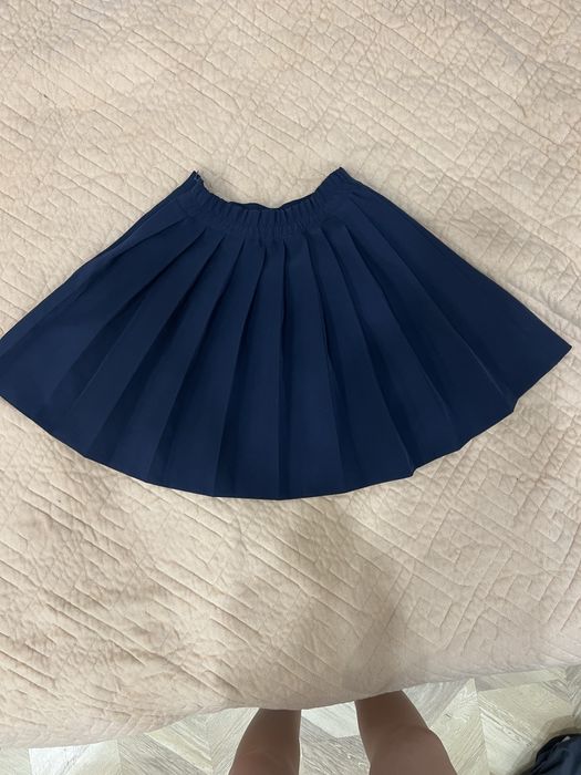 Срочно!Продается школьная юбка,38размера, новая.