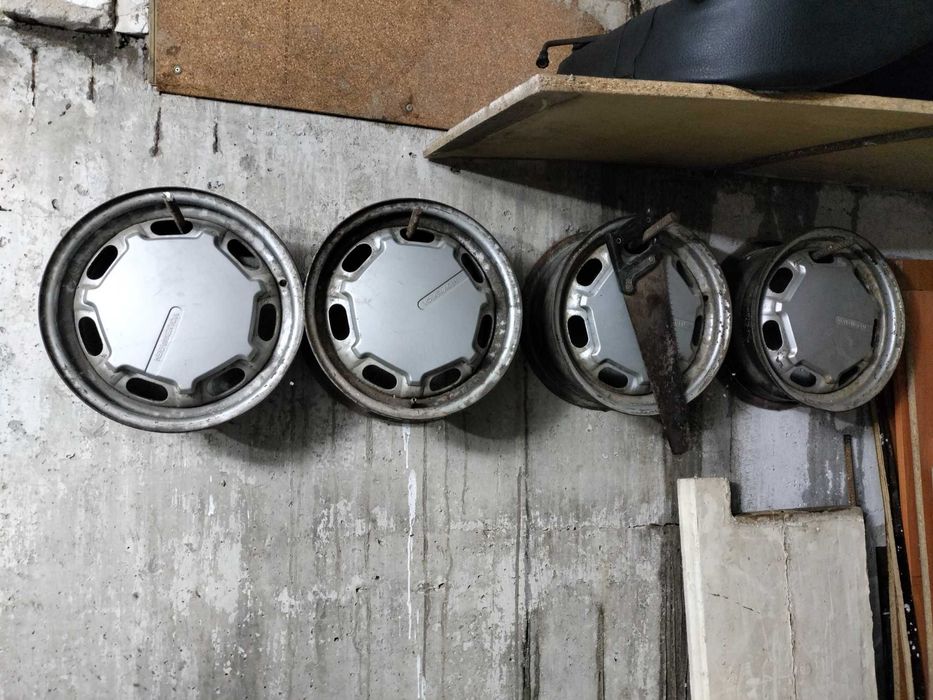 Продам диски на фолькцваген пассат оригинал