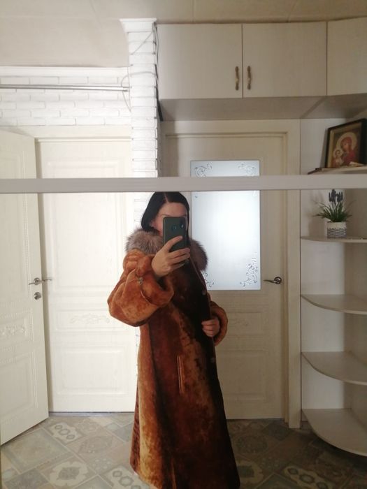 Продаю шубу цигейковую
