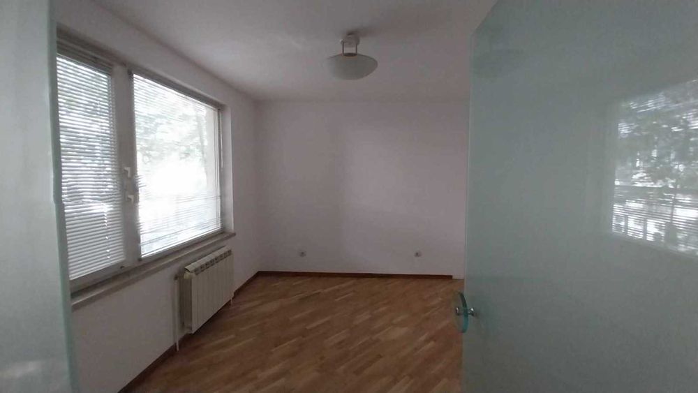 Дава се под наем Двустаен апартамент в София, Център - 70 кв.м за 600 € - Снимка #3