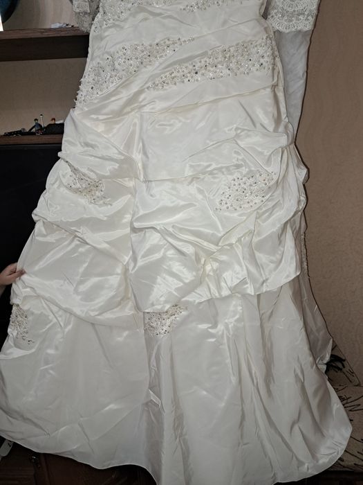 Продам свадебное платье с сумочкой