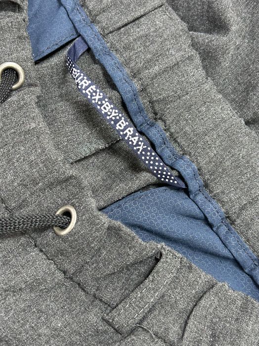 Хубав авангарден панталон в сиво