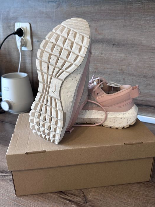 Оригинални Обувки NIKE AIR Dn ! Чисто Нови ! 39номер !