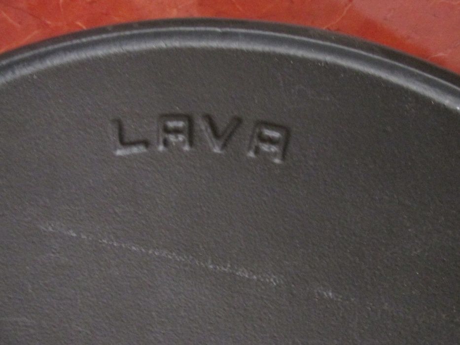 Cratita din fonta LAVA , noua, infoliata